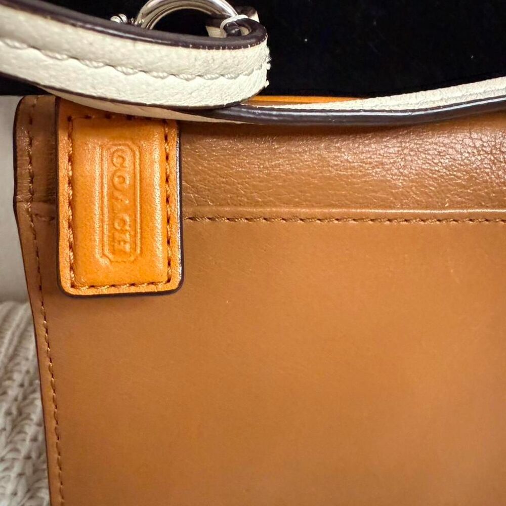 Coach Women's Tan and Brown Bag - Picture 7 of 8